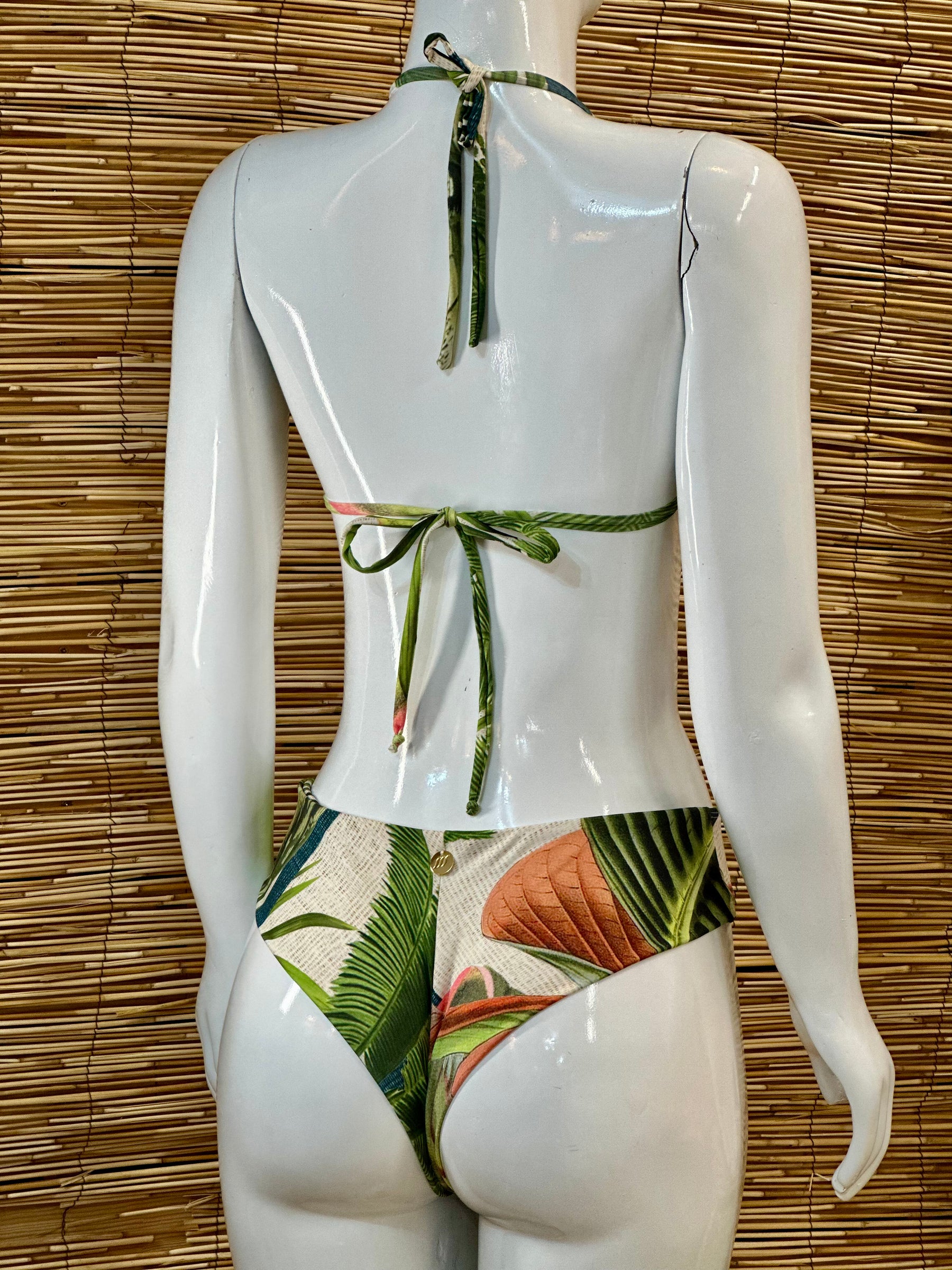 CORT GILLY+KIMBERLY | Moda Praia Brasil