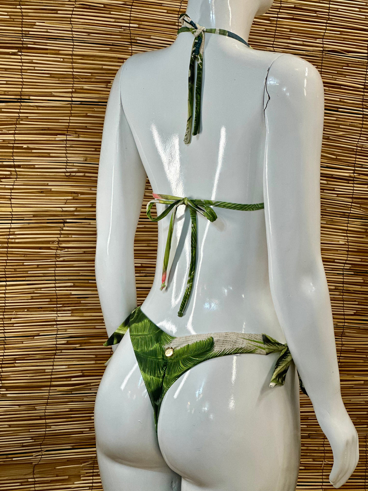 CORT GILLY+AGNES | Moda Praia Brasil